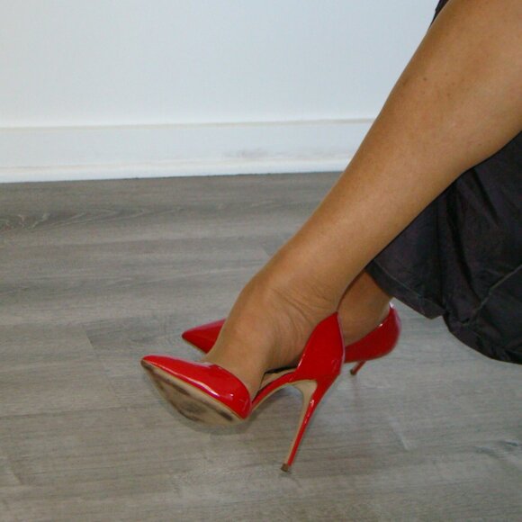 High Heels - Picture 8 of 8